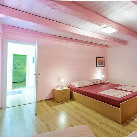 Seaside Eli Daire Cavtat