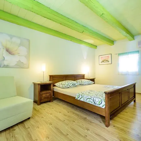 Seaside Eli 察夫塔特