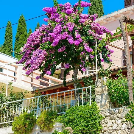 Seaside Eli Apartman